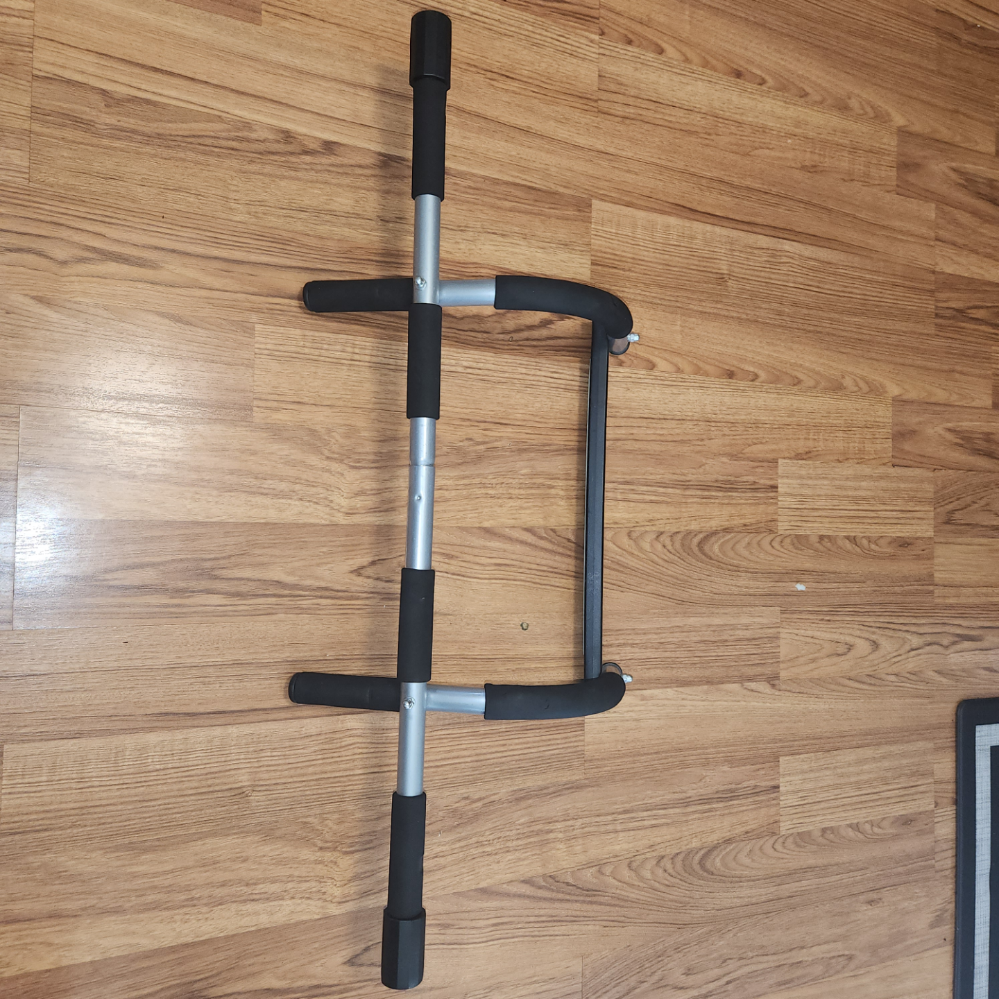 Doorway Pull-Up Bar