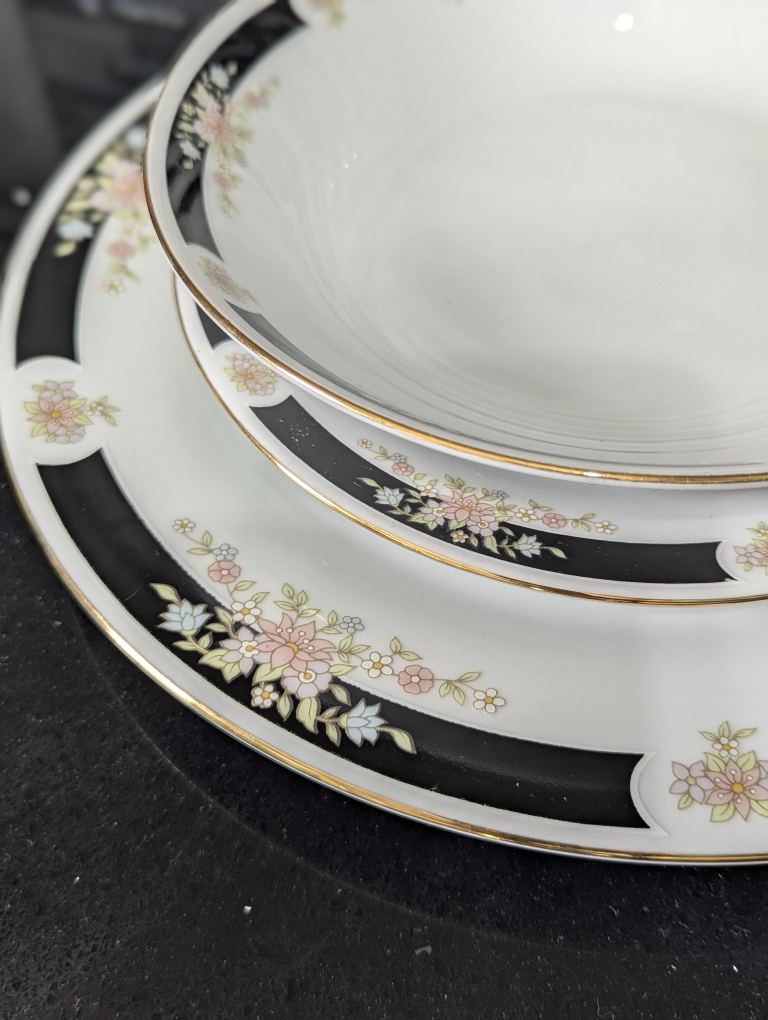 Crown Ming Fine China 💚 - photo 2
