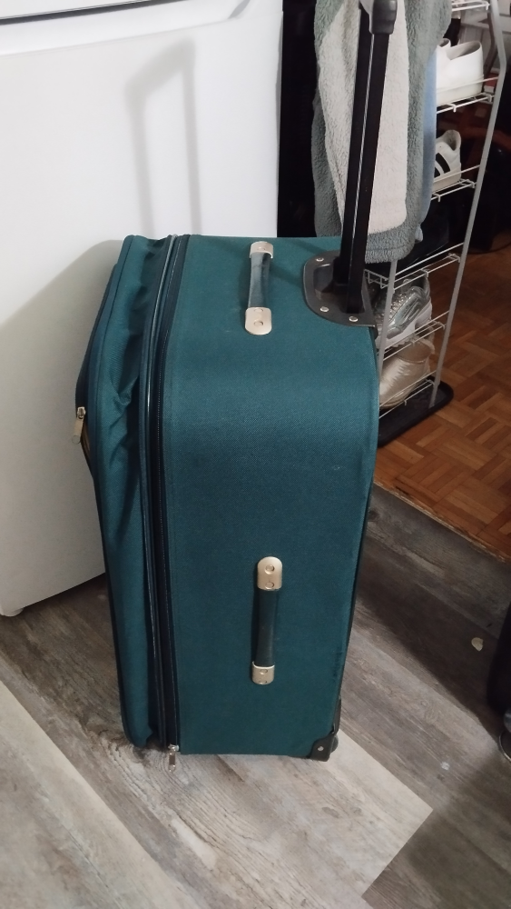 P&B Teal Rolling Suitcase - photo 4