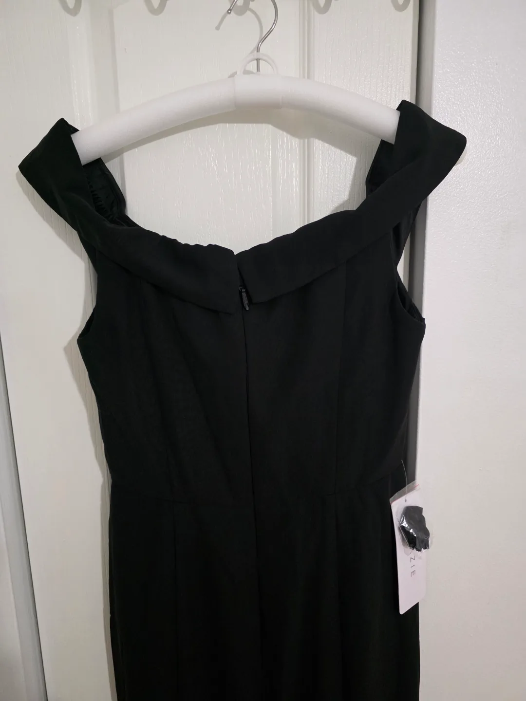 AZAZIE Black Off-the-Shoulder  Dress Size 4 image indicator(5)