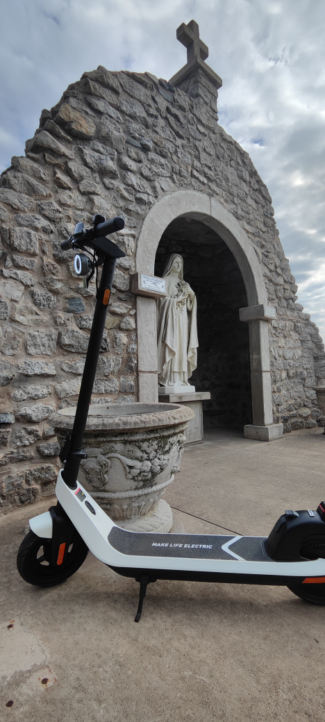 NIU Electric Scooter + Helmet