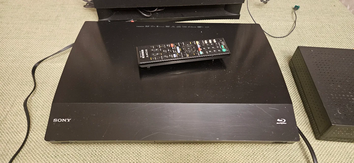 Sony Home Theatre System 5.1 Surround Sound Speakers image indicator(5)