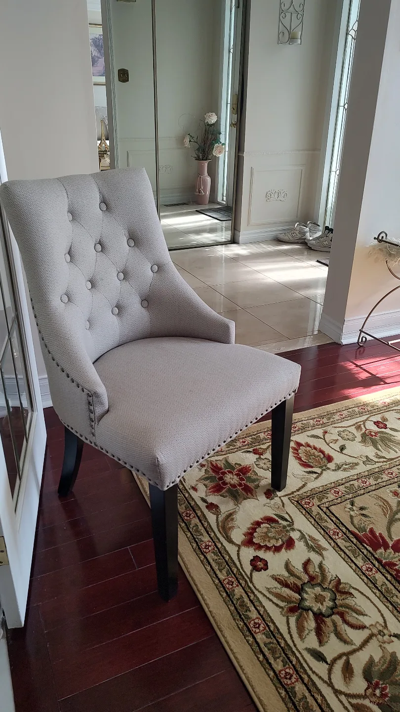 new Elegant Light Grey Button-Tufted Dining Chair image indicator(2)