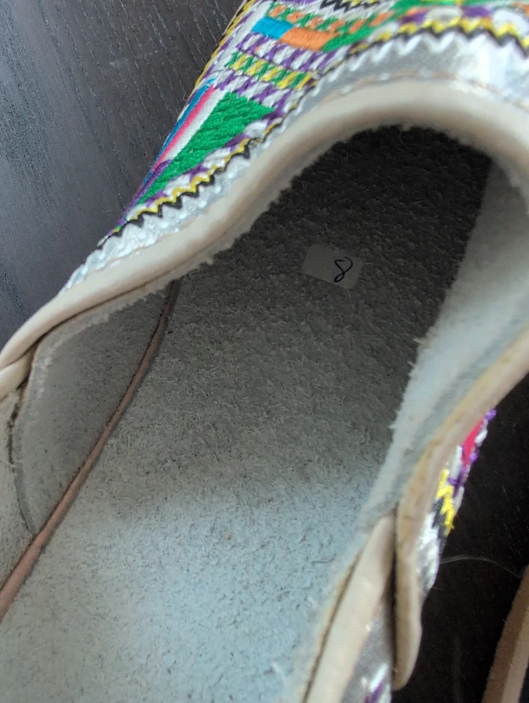 BRAND NEW - Embroidered Moroccan Babouches Slippers image indicator(5)