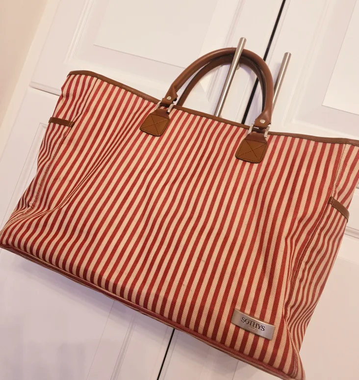 Red and White Striped Tote Bag #ThriftyPick image indicator(3)