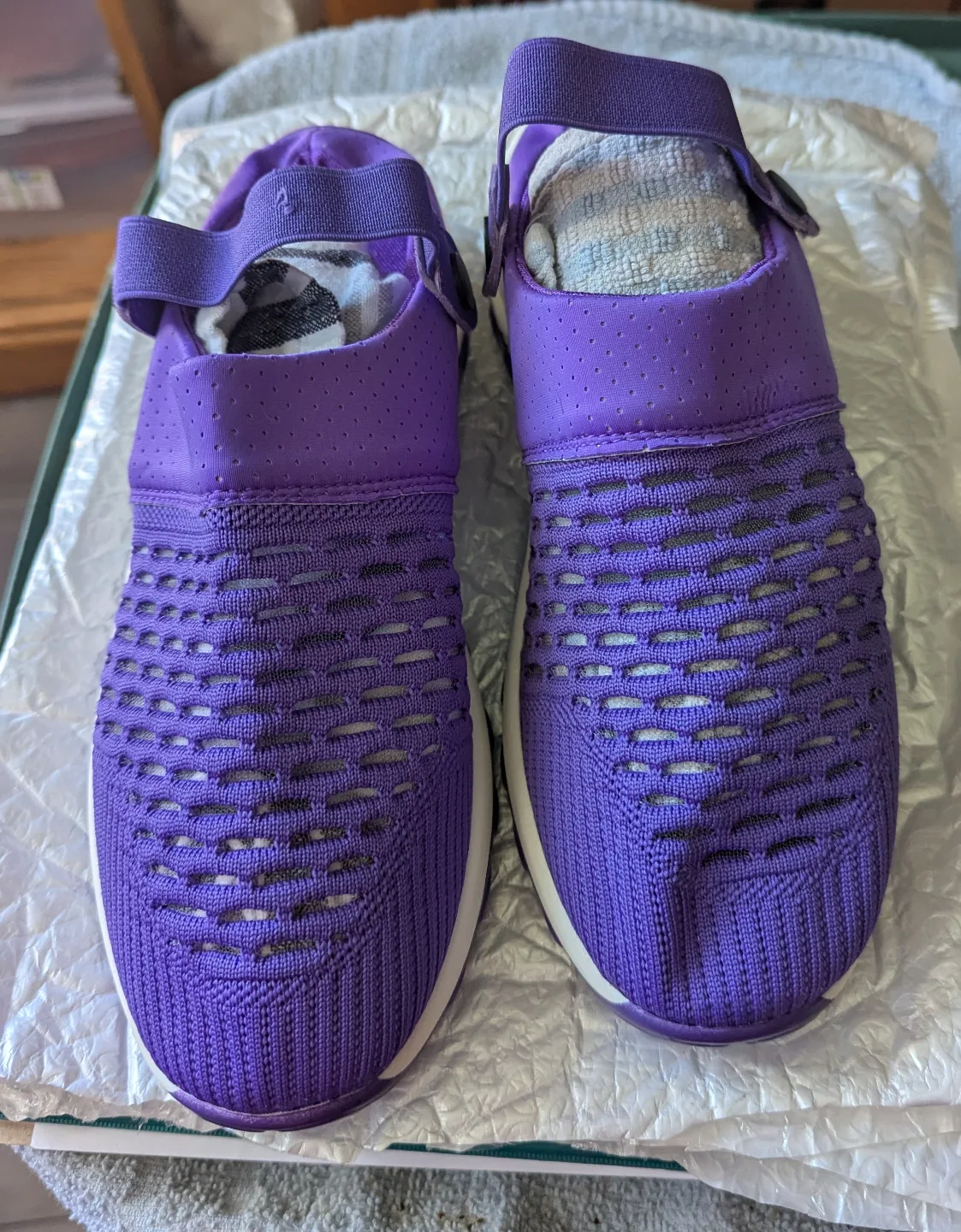 Purple Knit Slip-On Walking Shoes - Size 8 image indicator(2)