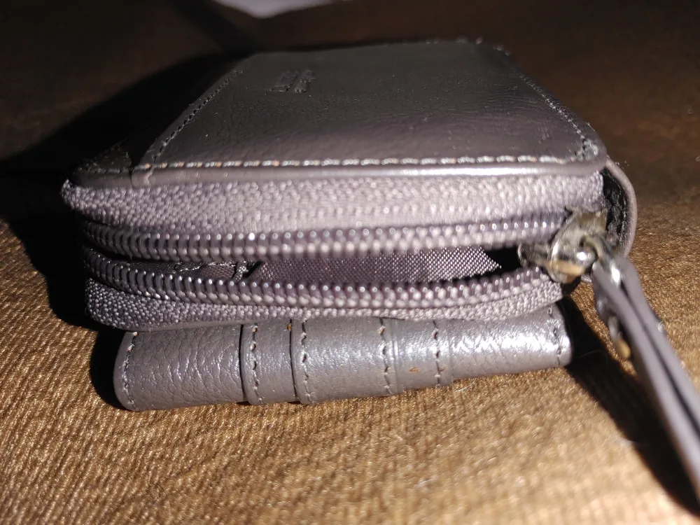 DANIER Genuine Leather Wallet on Strap image indicator(2)