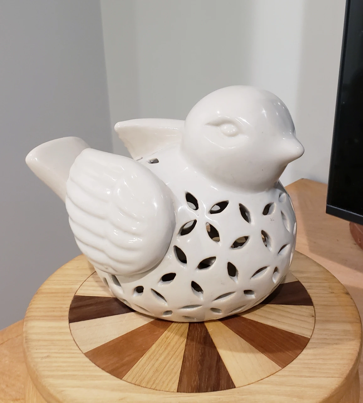 White Ceramic Bird Figurine - photo 3