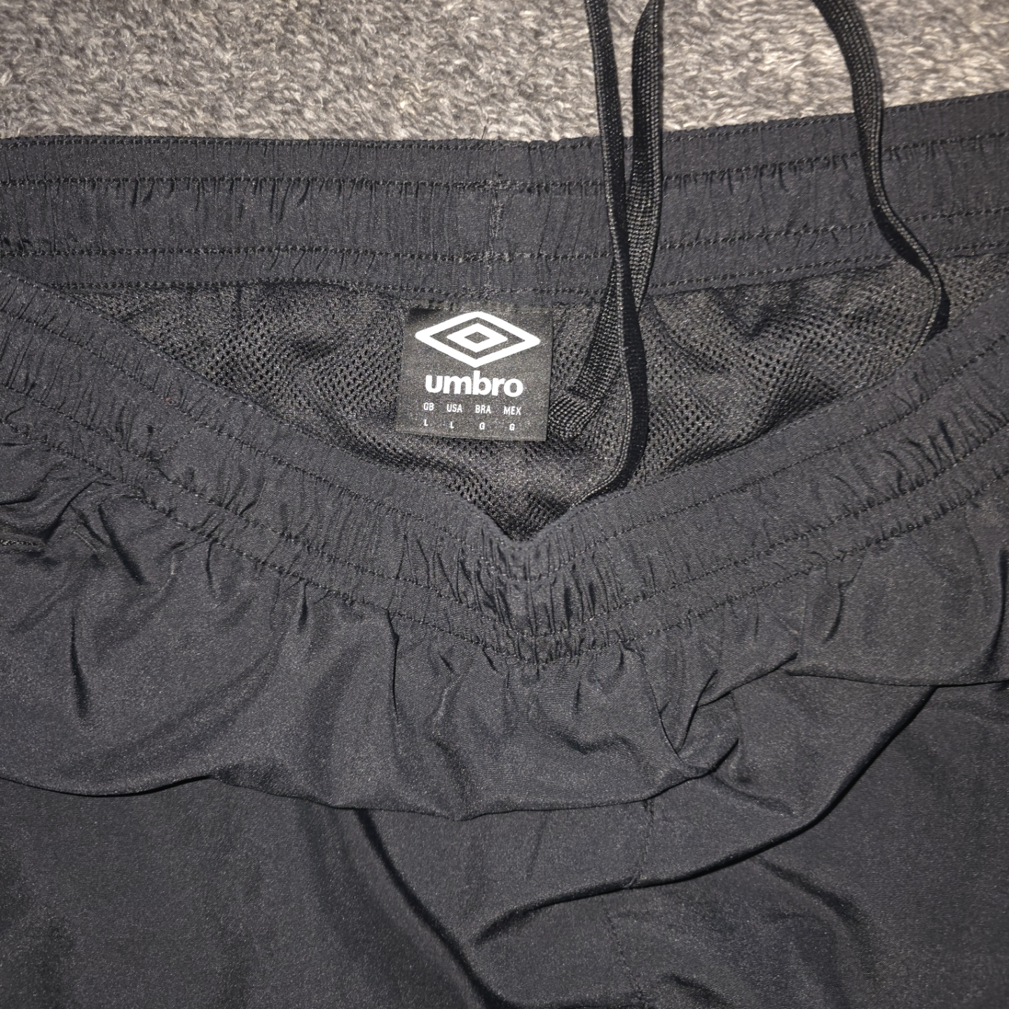 Men's Umbro Black Track Pants Large & Nike track pants Red - photo 4