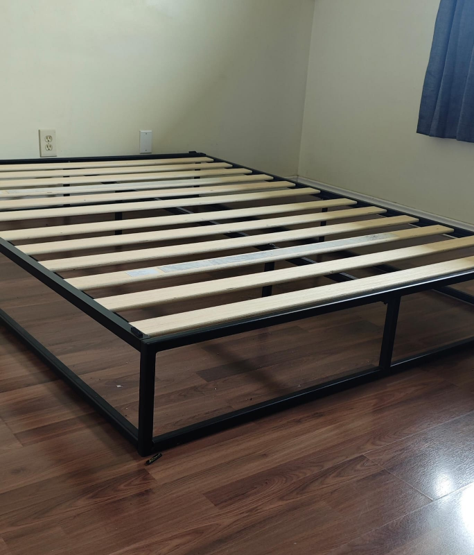 Queen Size Metal Platform Bed Frame - photo 2