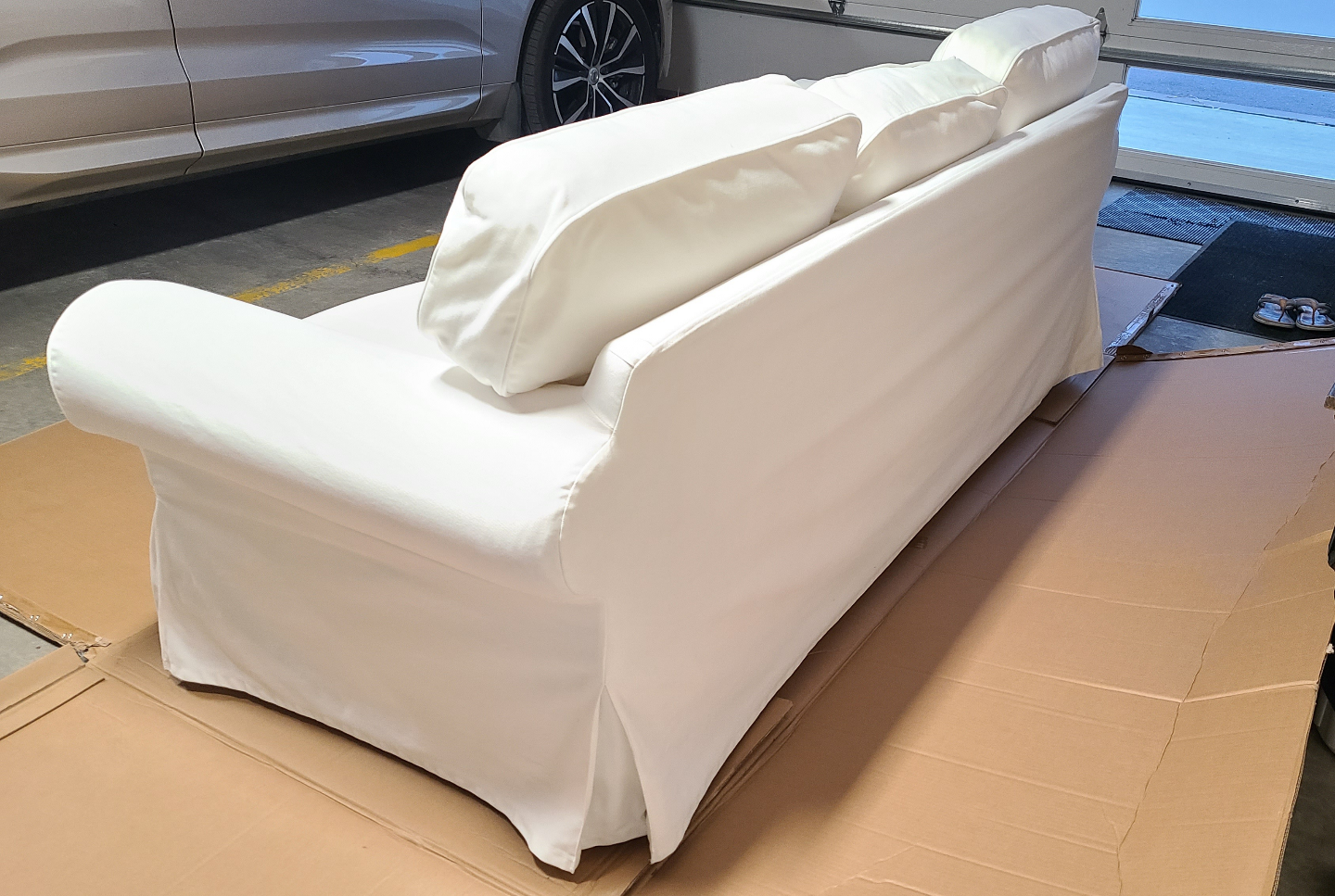 IKEA Sofa - White - photo 2