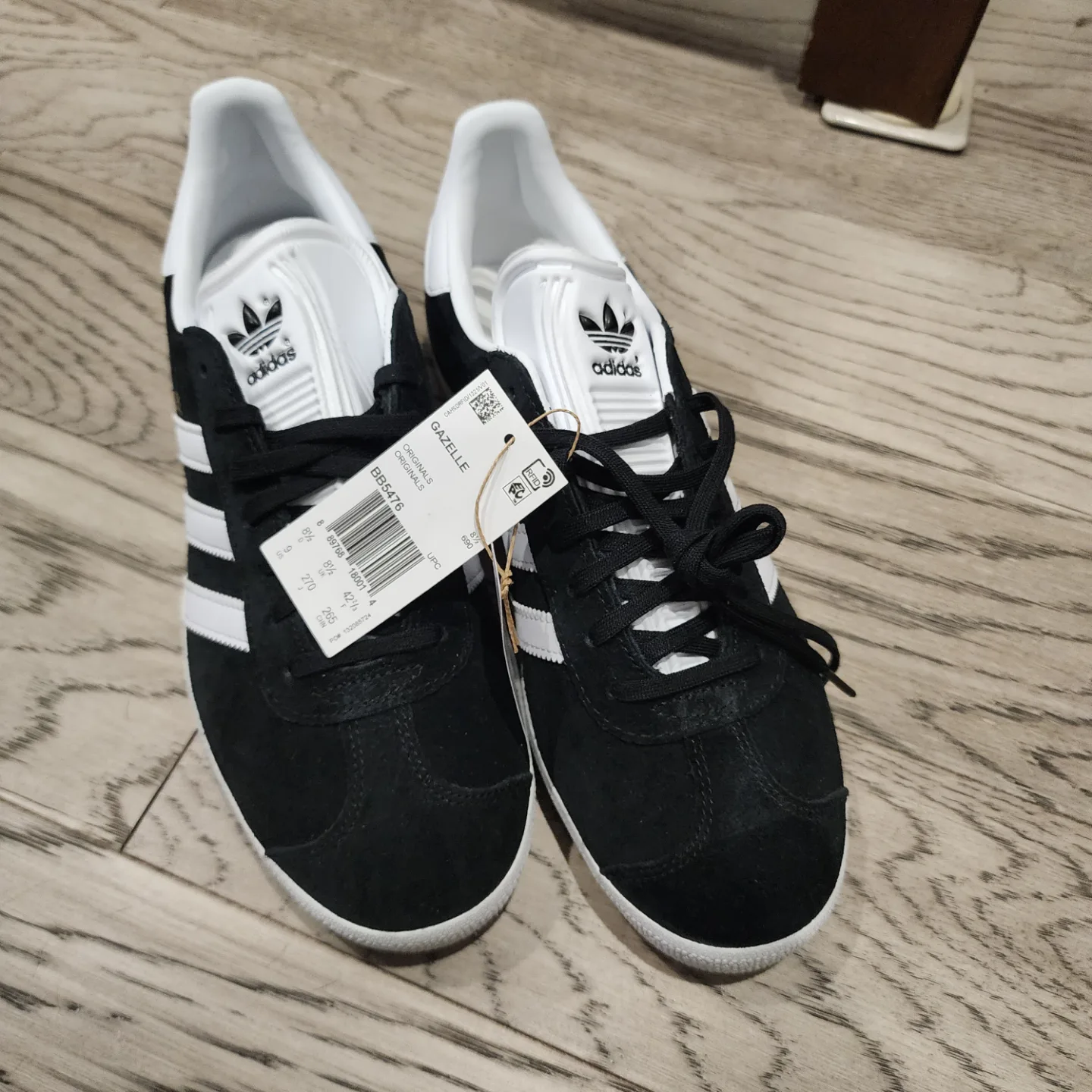 Adidas Gazelle Suede Sneakers - Black/White -Mens Size 9 US thumbnail