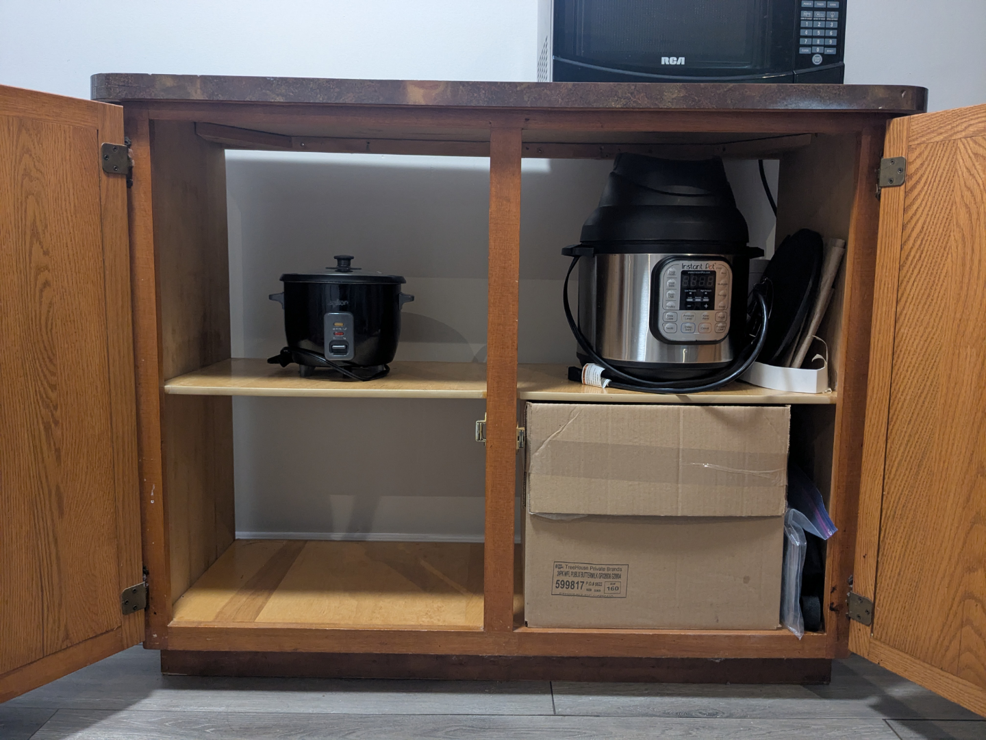 Wooden Kitchen Cabinet / Cupboard - photo 3