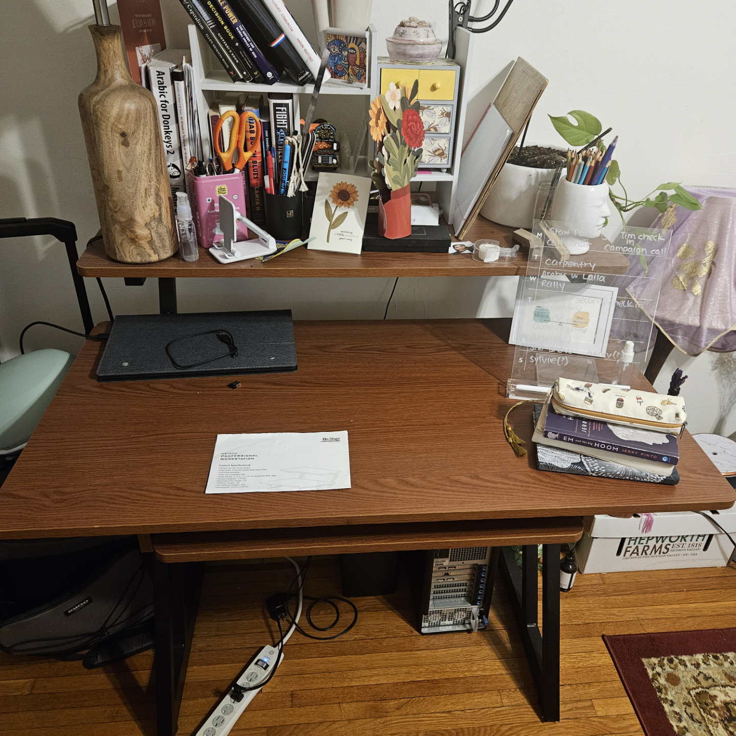 Desk: wooden with 2 tiers - photo 2