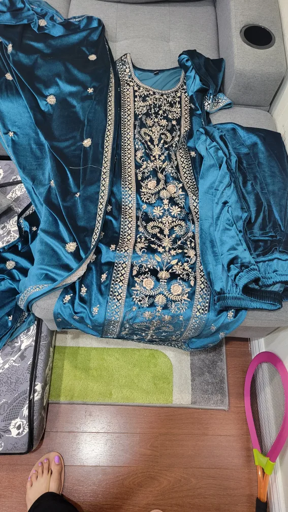 Teal Velvet 3-Piece Kameez, straight pant and dupatta Suit thumbnail