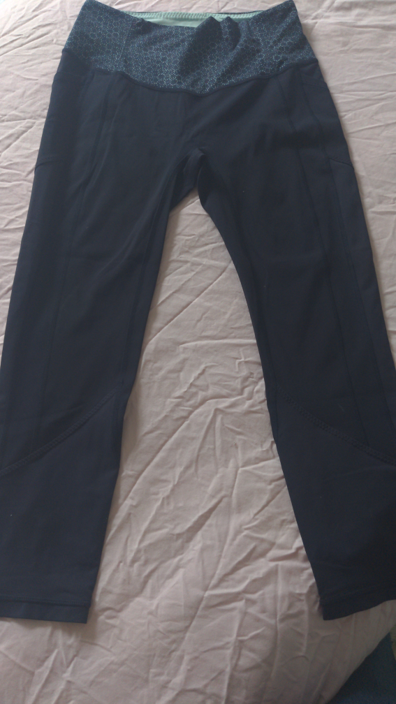 Lululemon pants, 6 or 8 - photo 2