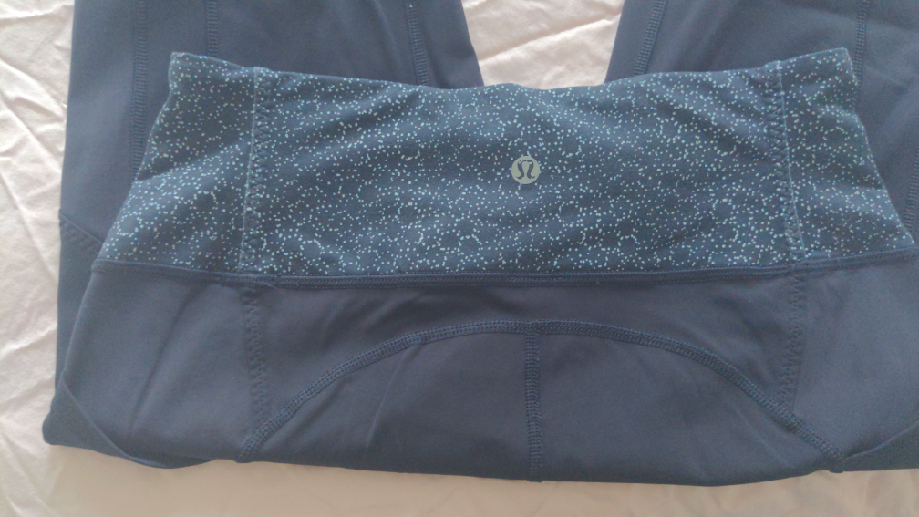 Lululemon pants, 6 or 8 - photo 3