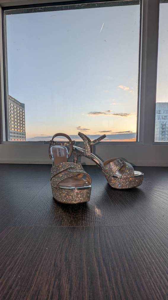 MUST GO Steve Madden Rhinestone Platform Heels - photo 3