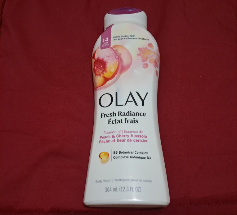 NEW Olay Fresh Radiance Body Wash