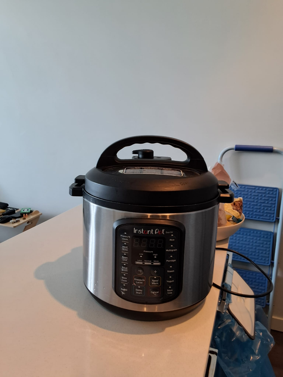 Instant Pot Duo SV 6-Quart Electric Pressure Cooker - photo 4