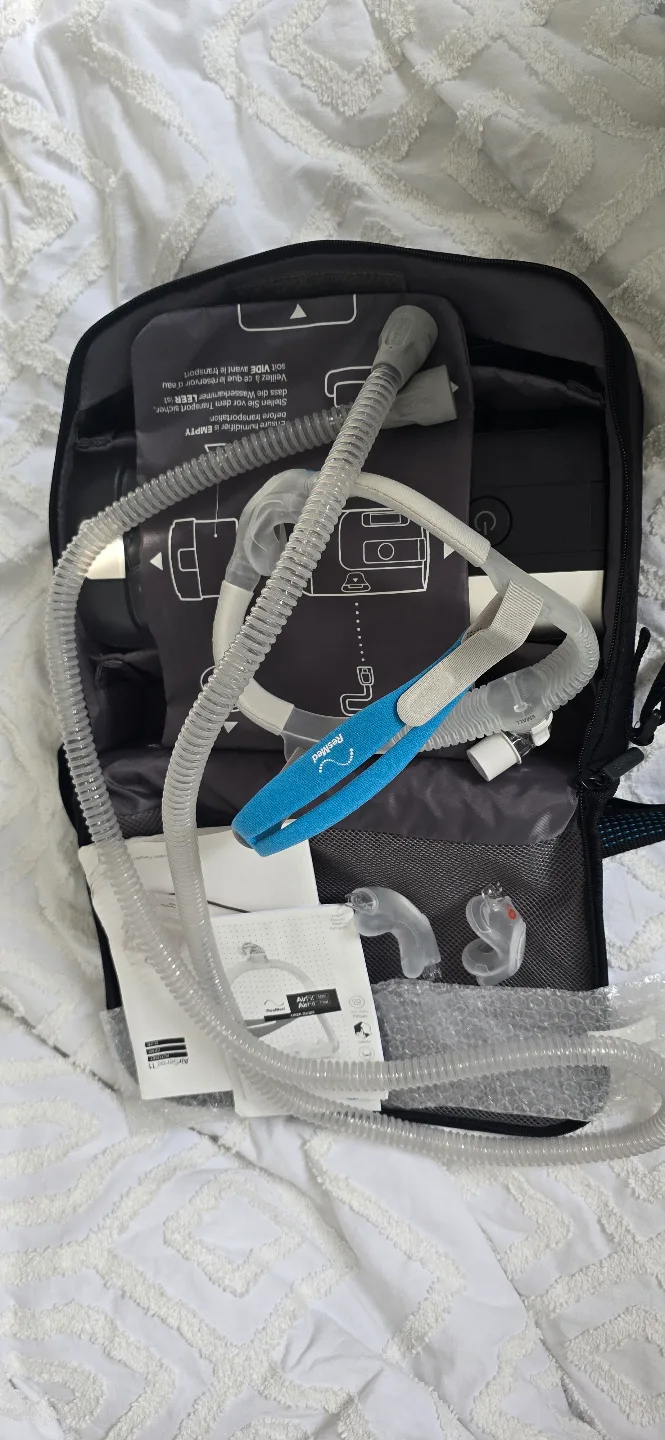 ResMed Air sense 11 AutoSet CPAP Machine Travel Package image indicator(3)