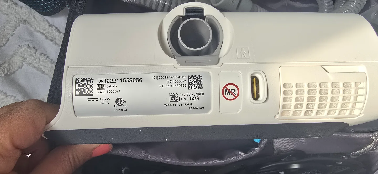 ResMed Air sense 11 AutoSet CPAP Machine Travel Package image indicator(6)