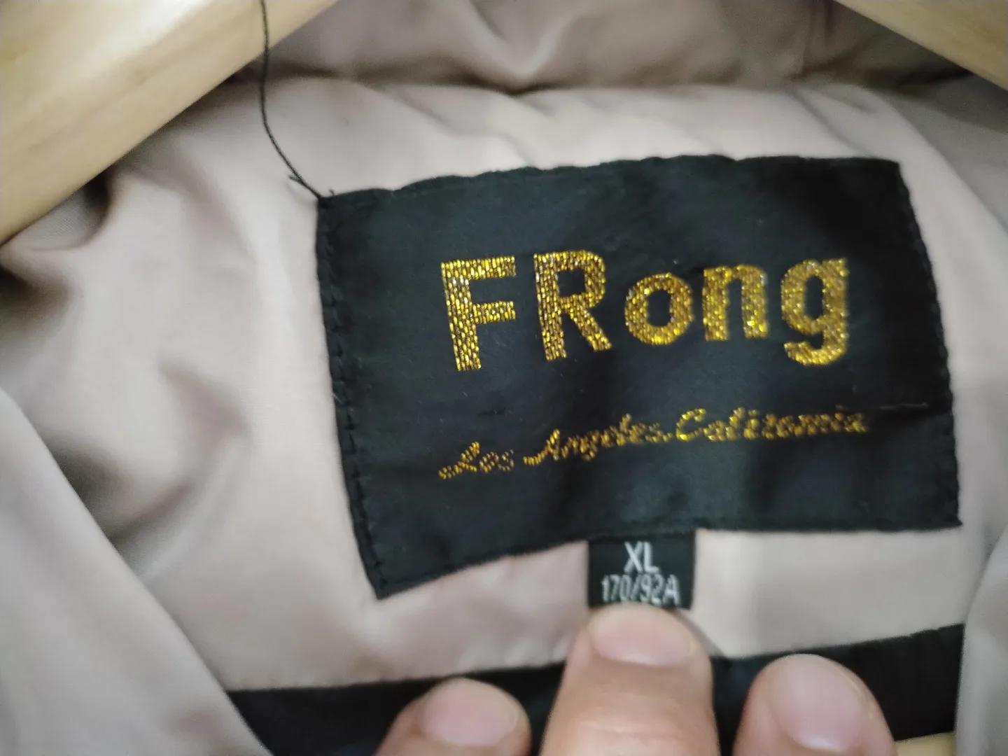 FRong Los Angeles Women's Hooded Puffer Jacket - Size XL image indicator(5)