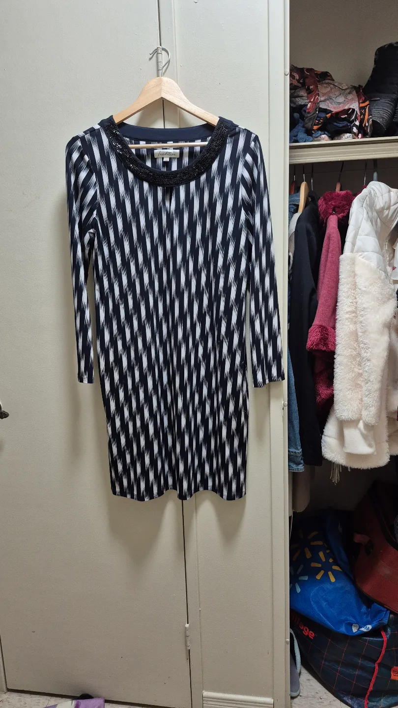 Black and White Ikat Pattern 3/4 Sleeve dress thumbnail