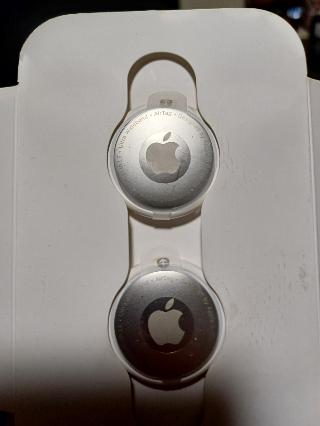 Apple AirTag Four-Pack - New - photo 2