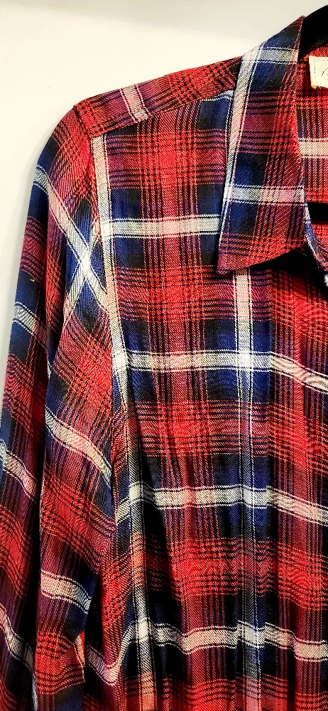Women's Plaid Button-Down Shirt image indicator(4)