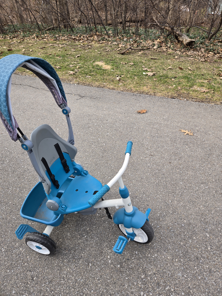 Little Tikes Tricycle with Canopy - photo 3
