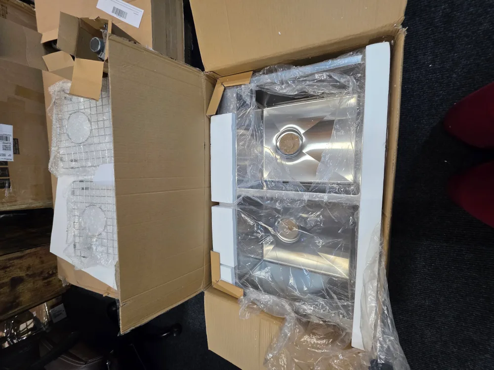 Yutong 31" Double Bowl Stainless Steel Kitchen Sink image indicator(5)