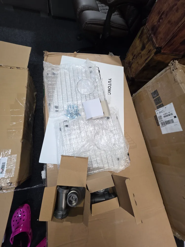 Yutong 31" Double Bowl Stainless Steel Kitchen Sink image indicator(8)