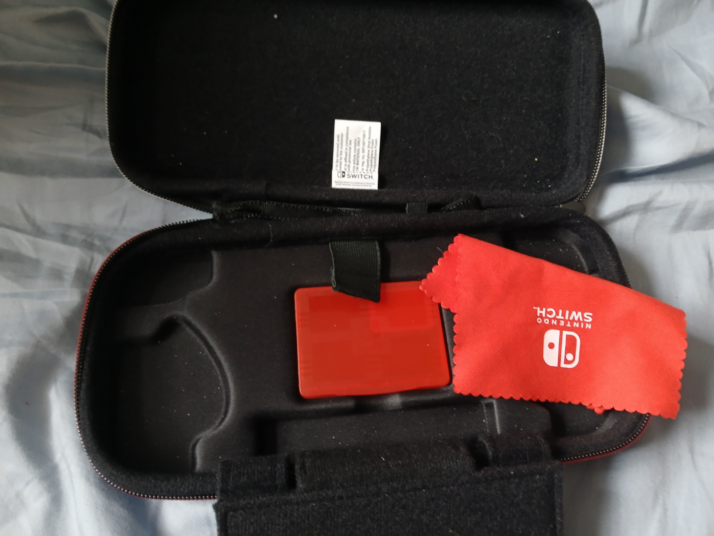 Nintendo Switch Carrying Case - photo 3