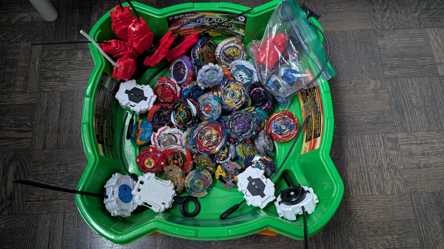 Beyblade Burst MEGA Lot - Read description!! image indicator(3)
