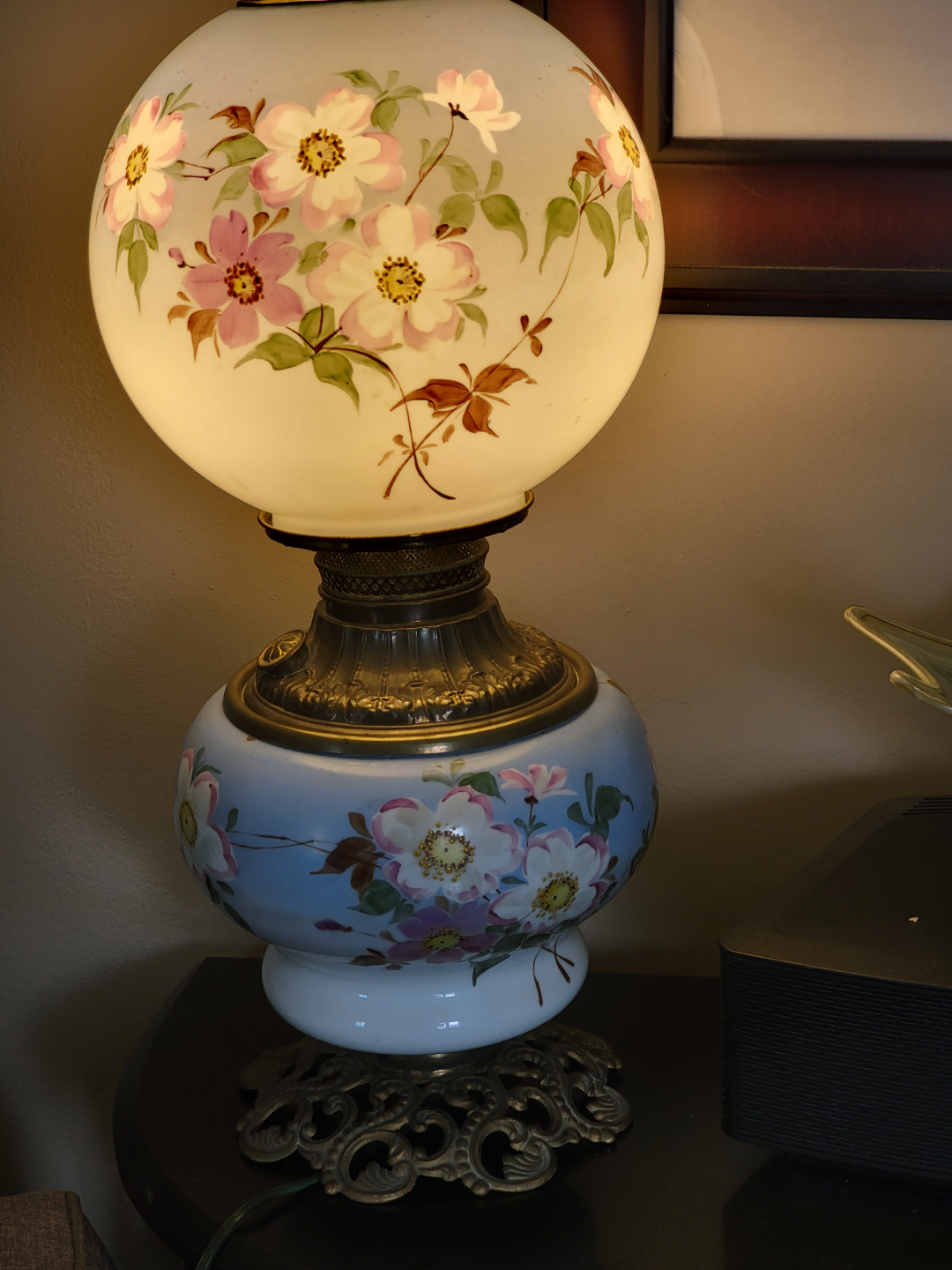 Antique Hand-Painted  qone with the wind electrified lamp - photo 5