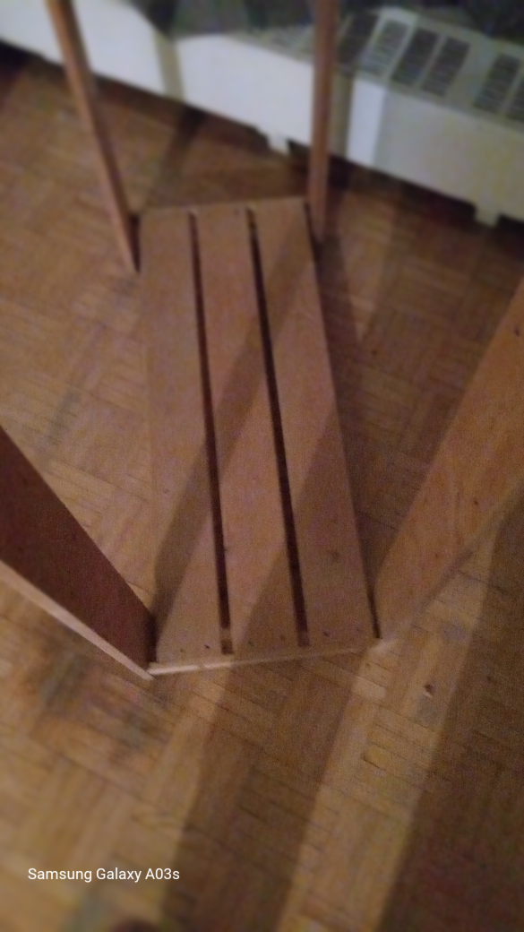 Wooden shelving unit - photo 4