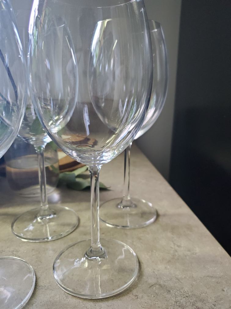 Set of Five Matching Wine Glasses + 2 - photo 2