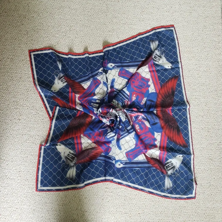 Scarf silk by designer image indicator(2)