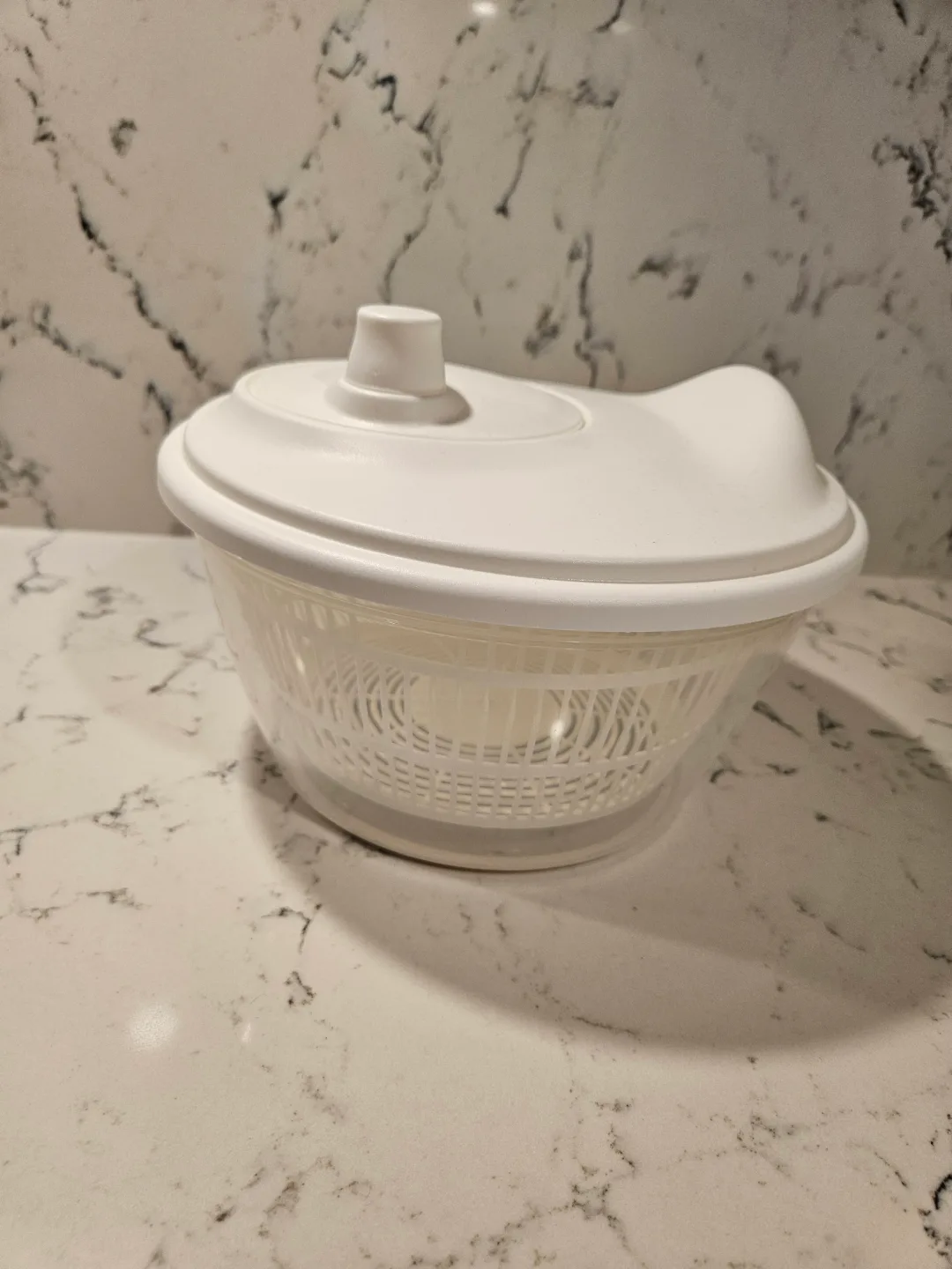 MOVING OUT SALE - White Plastic Salad Spinner thumbnail