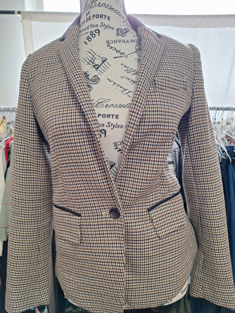 Women's Brown and Beige Houndstooth Blazer