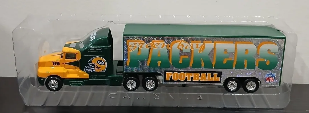 Green Bay Packers 1999 NFL Team Collectible Semi Truck image indicator(2)
