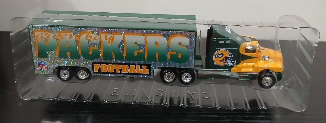 Green Bay Packers 1999 NFL Team Collectible Semi Truck image indicator(3)