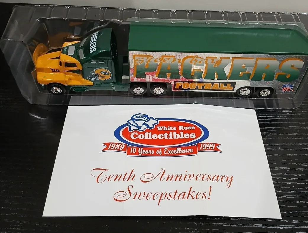 Green Bay Packers 1999 NFL Team Collectible Semi Truck image indicator(4)