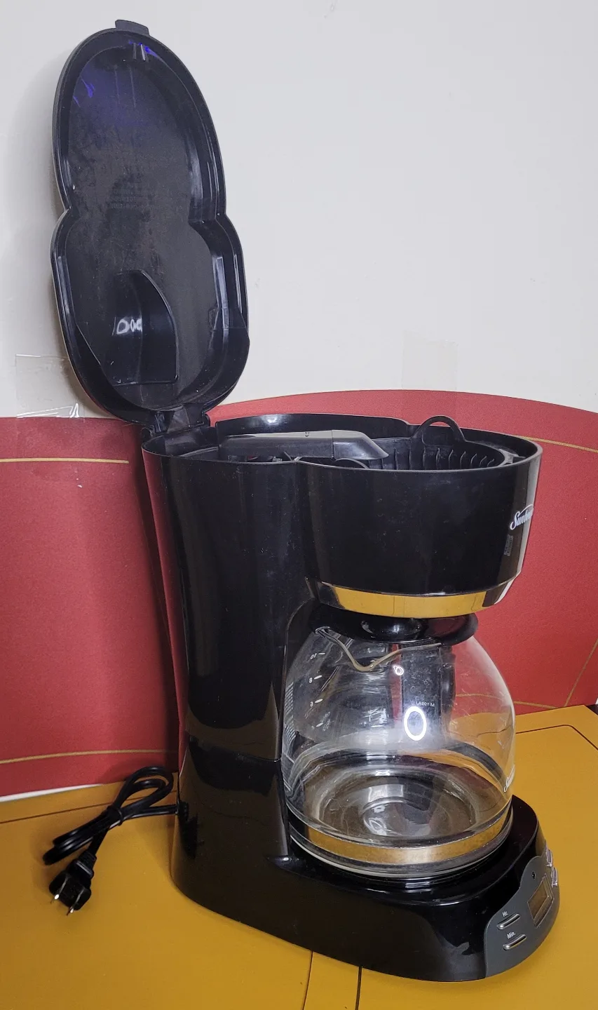 Sunbeam 12-Cup Programmable Coffee Maker image indicator(3)