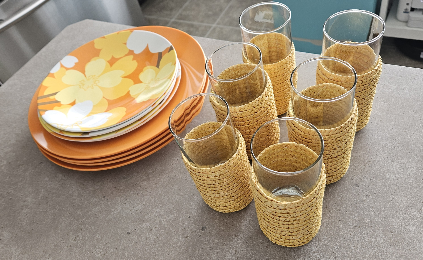 summer cups and plate