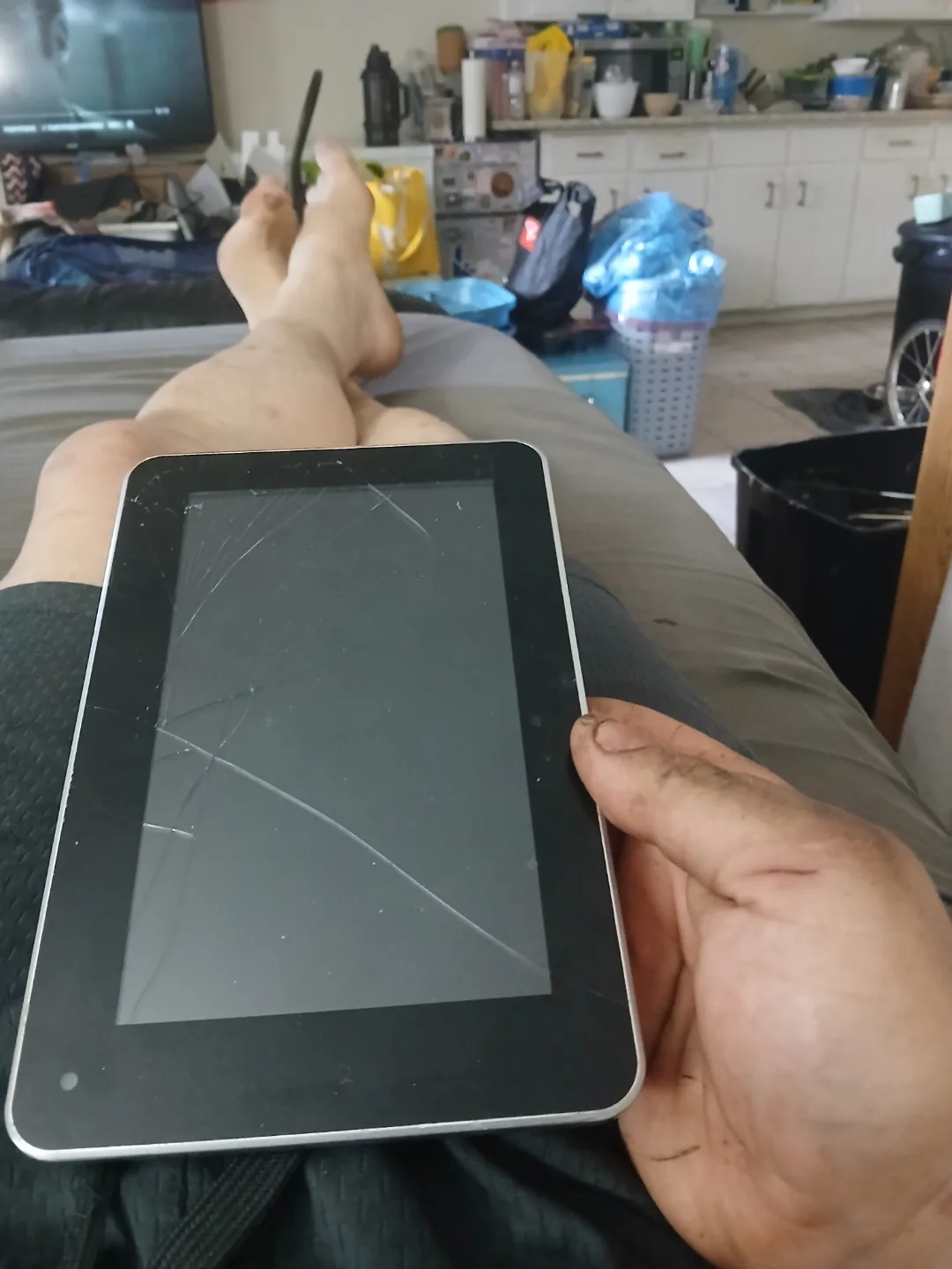Acer Iconia Tablet - Cracked Screen thumbnail