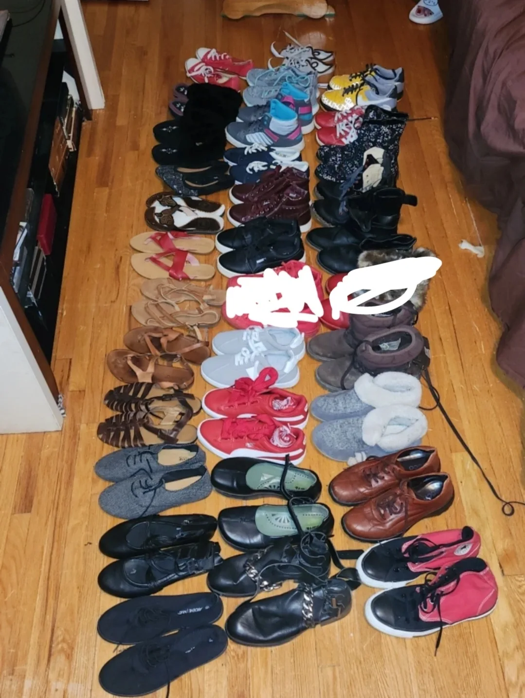 Womens shoe collection image indicator(2)