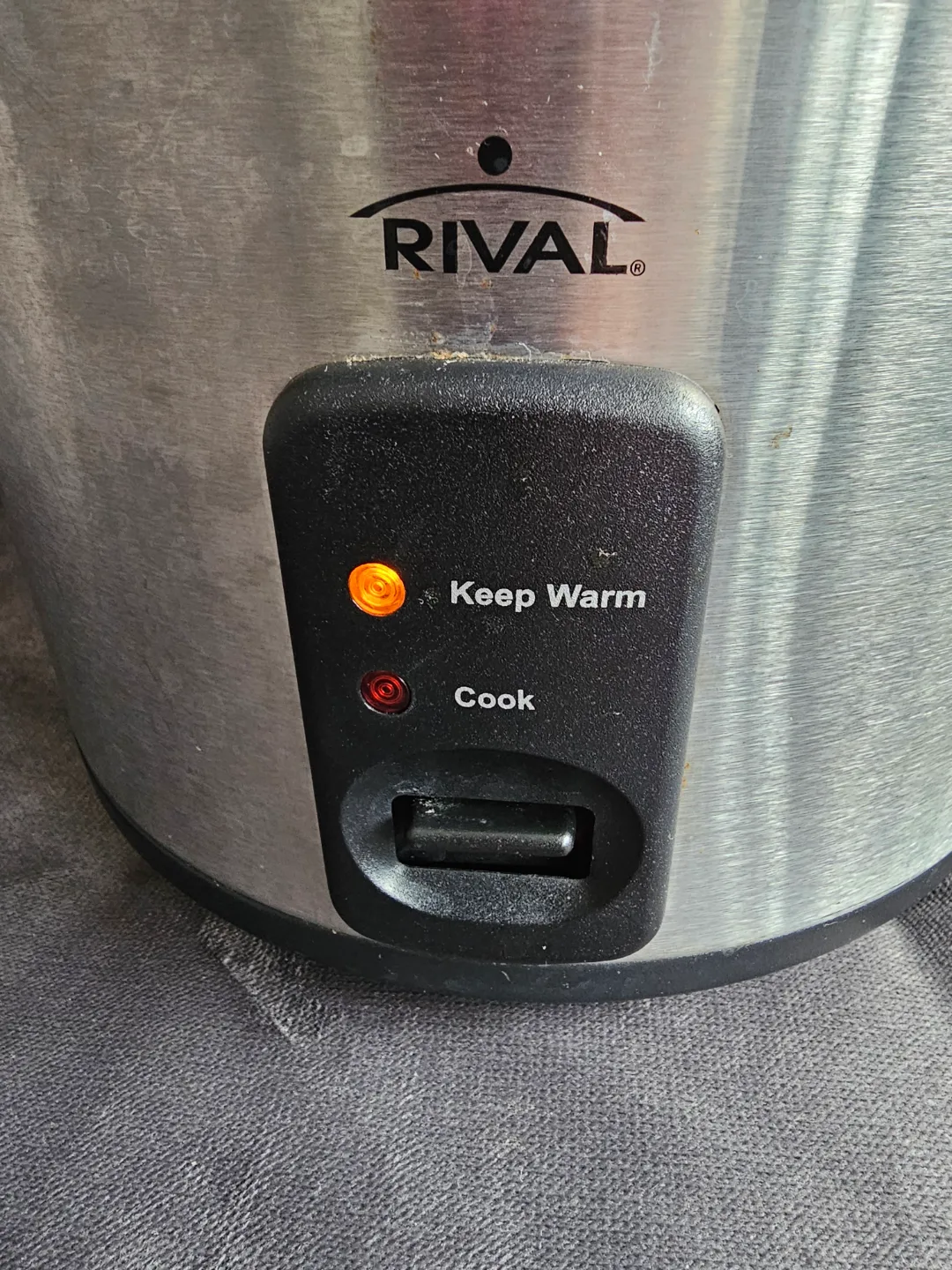 RIVAL Stainless Steel 2-in-1 Steam and Rice Cooker image indicator(6)
