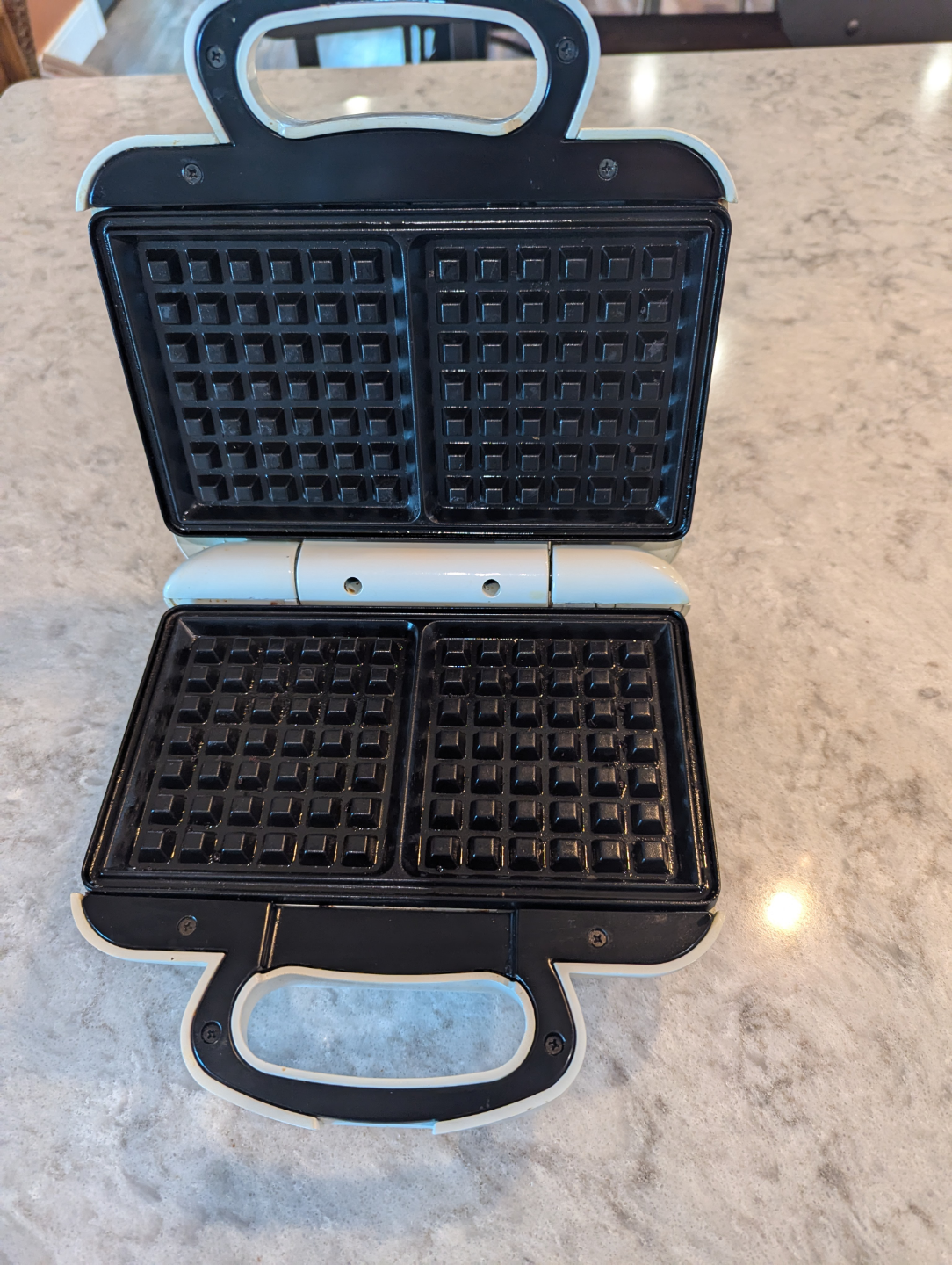 Waffle Maker - photo 2